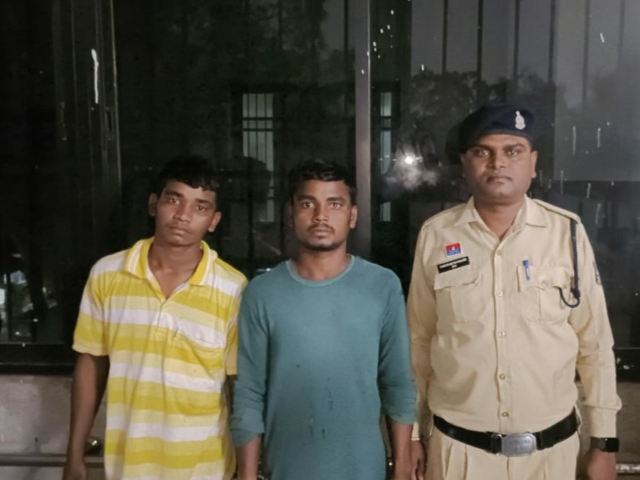 दो सगे भाईयो ने मिलकर पत्थर और डण्डा से बेरहमी पूर्वक मारकर की हत्या…