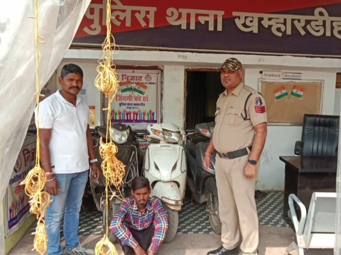 वारंट तामिली के दौरान चोरी की 04 नग दोपहिया वाहन के साथ आरोपी मनोज धीवर गिरफ्तार…