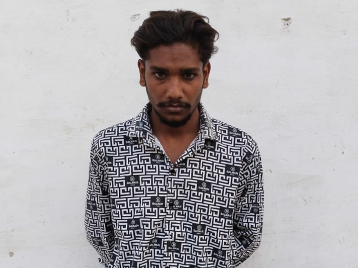 पुरानी विवाद को लेकर हत्या की घटना को अंजाम देने वाला आरोपी विरेन्द्र पाण्डेय उर्फ मोन्टू गिरफ्तार…