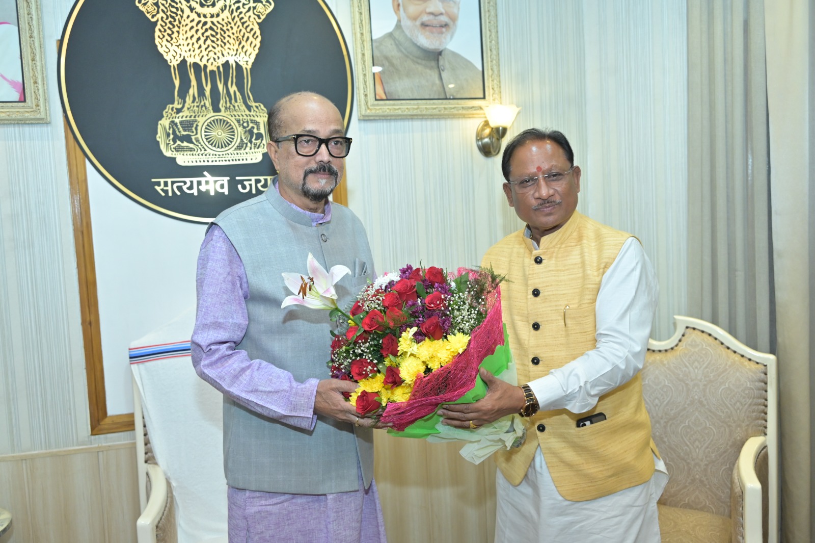 राज्यपाल रमेन डेका को मुख्यमंत्री साय ने दी होली की शुभकामनाएं…
