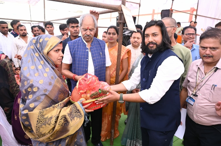 ग्राम राखी, नवा रायपुर में समाधान शिविर सम्पन्न – जनता को मिला त्वरित समाधान