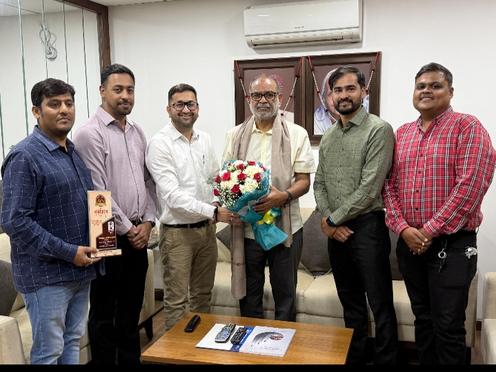 रायपुर माहेश्वरी युवा मंडल के पदाधिकारियों ने राज्य के प्रतिष्ठित उद्योगपति कमल सारडा को दी उनके 73वे जन्मदिन पर शुभकामनाएं…