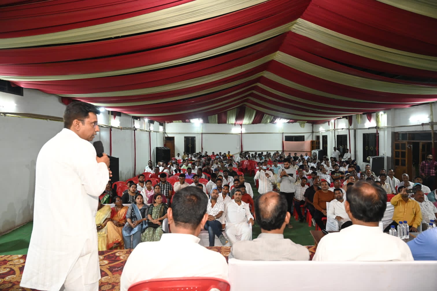 रायपुर ग्रामीण विधानसभा कांग्रेस कार्यकताओं की बैठक…