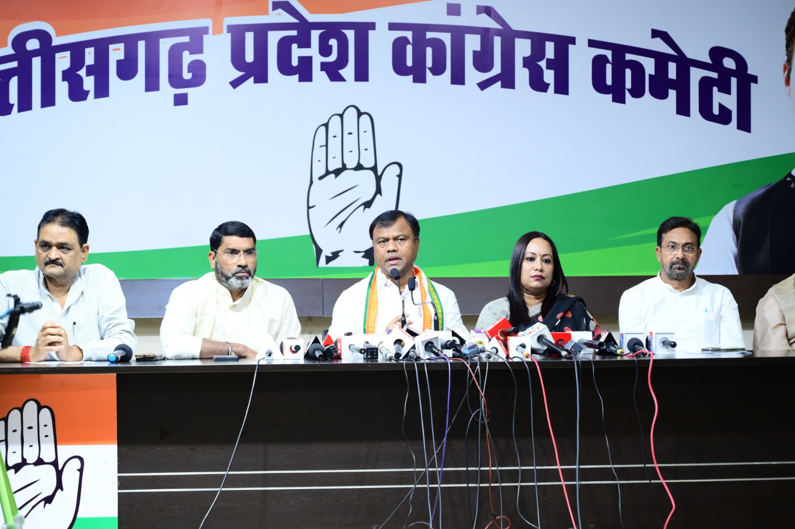 कांग्रेस की प्रेसवार्ता में कई मुख्य बिंदुओं पर हुई चर्चा…