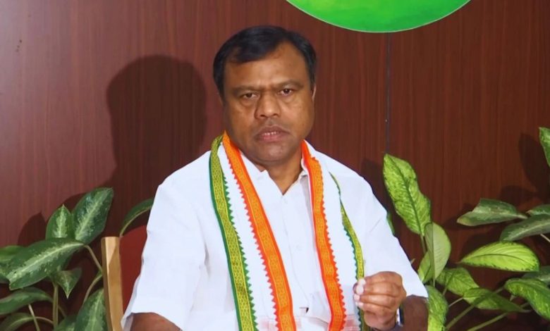 तीन माह से 40 प्रतिशत महिलाओं को महतारी वंदन का पैसा नहीं मिल रहा है – दीपक बैज