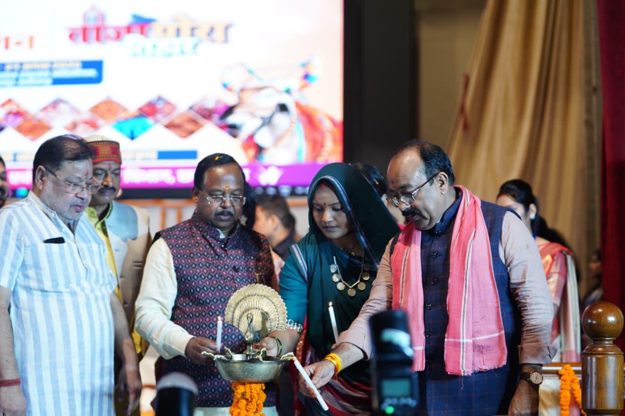 छत्तीसगढ़ रजत महोत्सव: महिला सम्मेलन एवं तीजा-पोरा महोत्सव का भव्य आयोजन…