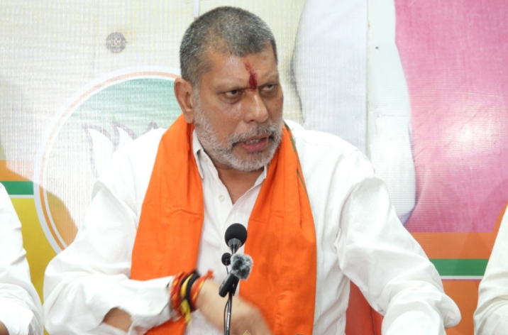 कांग्रेस भाषा की मर्यादा खोती जा रही है, मां का अपमान अब कांग्रेस की पहचान – किरण देव