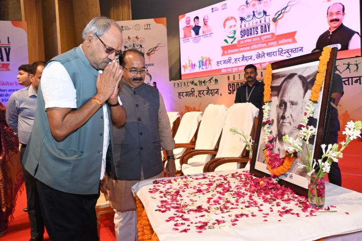 सांसद बृजमोहन अग्रवाल ने किया सांसद खेल महोत्सव के लोगो का विमोचन…