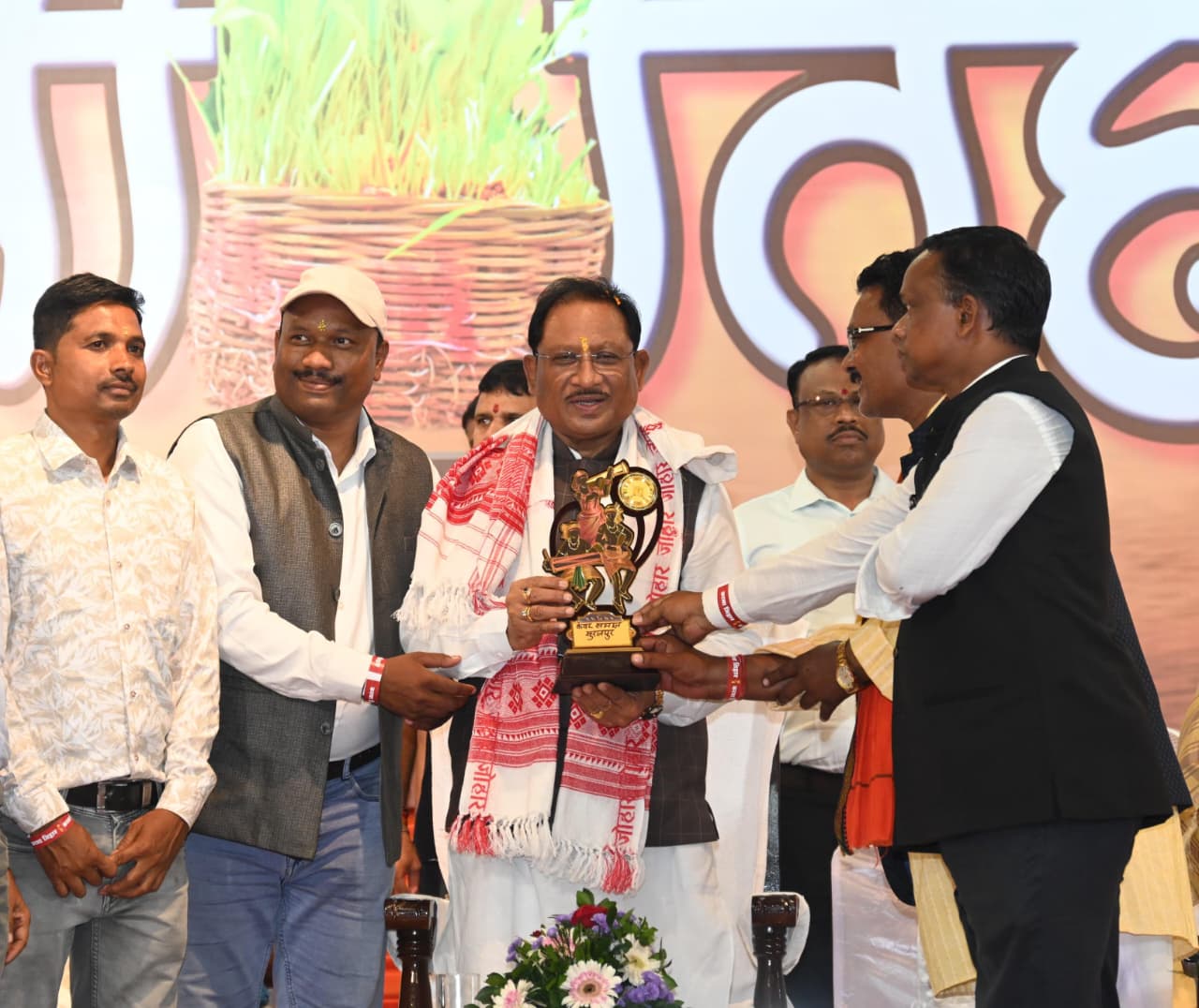 संस्कृति एवं परंपरा को जीवंत बनाए रखना न केवल हमारी जिम्मेदारी बल्कि नैतिक कर्तव्य भी – मुख्यमंत्री श्री साय