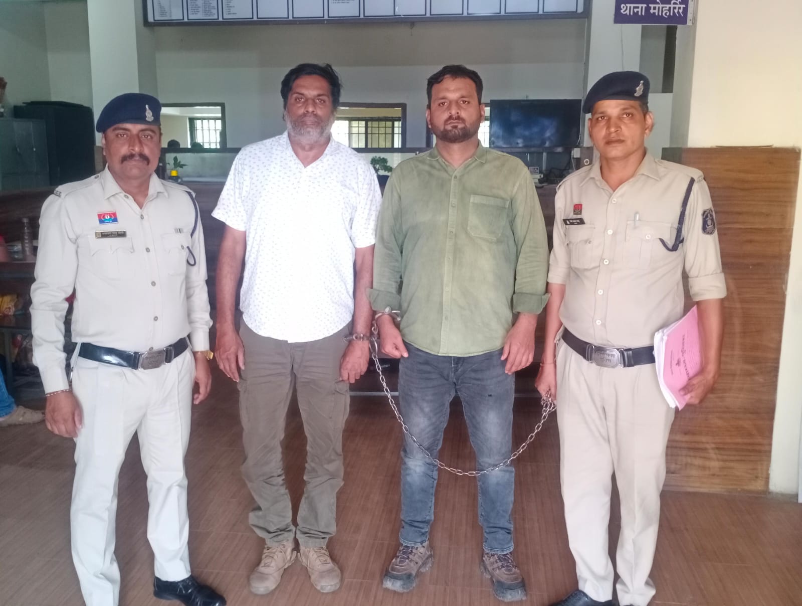 नशीली सिरप बेचने वाले मेडिकल संचालक व सहसंचालक गिरफ्तार…