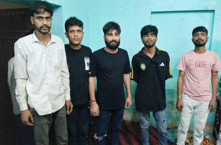 पुराने विवाद को लेकर एक-दूसरे पर जानलेवा हमला करने वाले दो पक्षों के कुल 05 आरोपी गिरफ्तार…