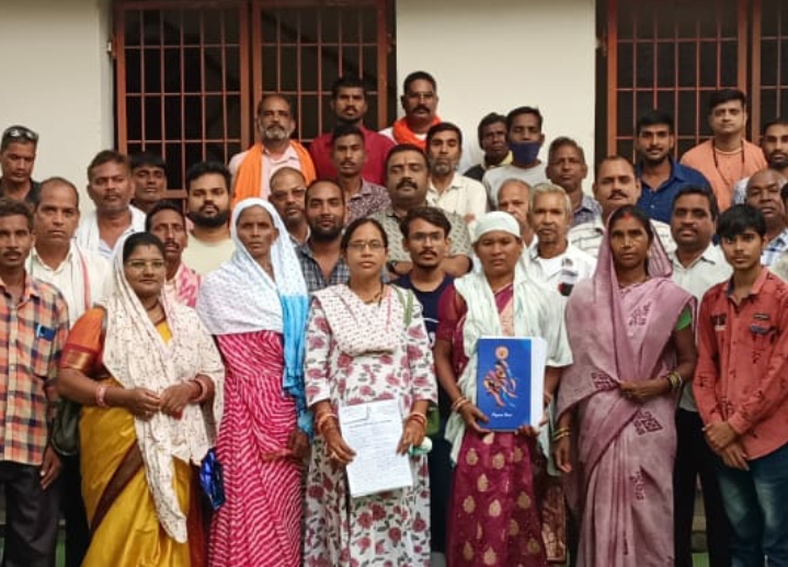 जेएसडब्ल्यू-केएसके पॉवर प्लांट के भू-विस्थापित जीवन निर्वाह भत्ता समिति के सदस्यों की मासिक बैठक सम्पन्न…