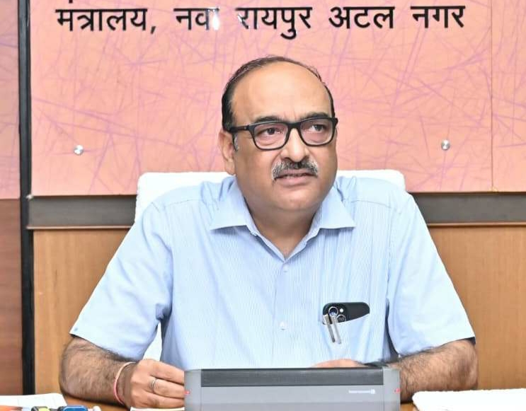 मुख्यमंत्री के निर्देशों पर त्वरित अमल सुनिश्चित करें – मुख्य सचिव विकास शील