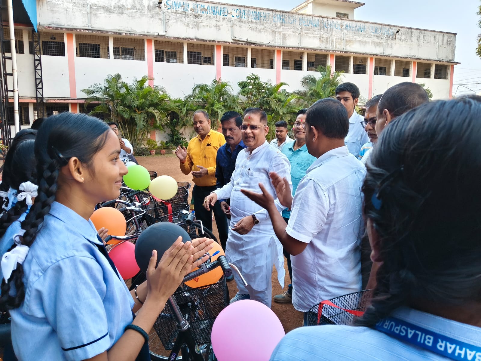 सेजेस तारबाहर में सायकल वितरण एवं पुरस्कार वितरण समारोह सम्पन्न…