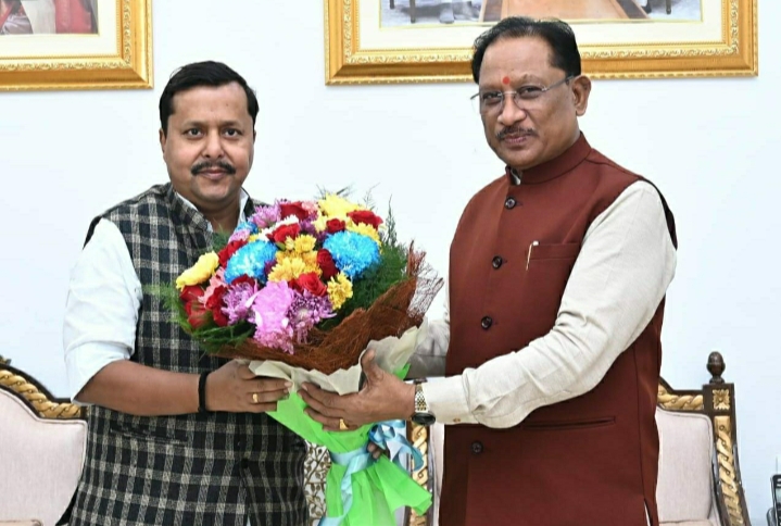 मुख्यमंत्री विष्णु देव साय से बिहार के पथ निर्माण मंत्री नितिन नवीन ने की सौजन्य मुलाकात…