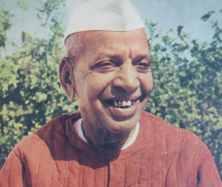 मुख्यमंत्री ने राष्ट्रकवि मैथिलीशरण गुप्त की पुण्यतिथि पर अर्पित की श्रद्धांजलि