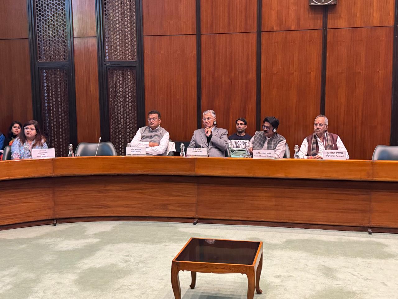 एविएशन विकास के नए युग की दिशा में सशक्त नेतृत्व—प्राक्कलन समिति की बैठक में सांसद बृजमोहन अग्रवाल ने रखे दूरदर्शी सुझाव…