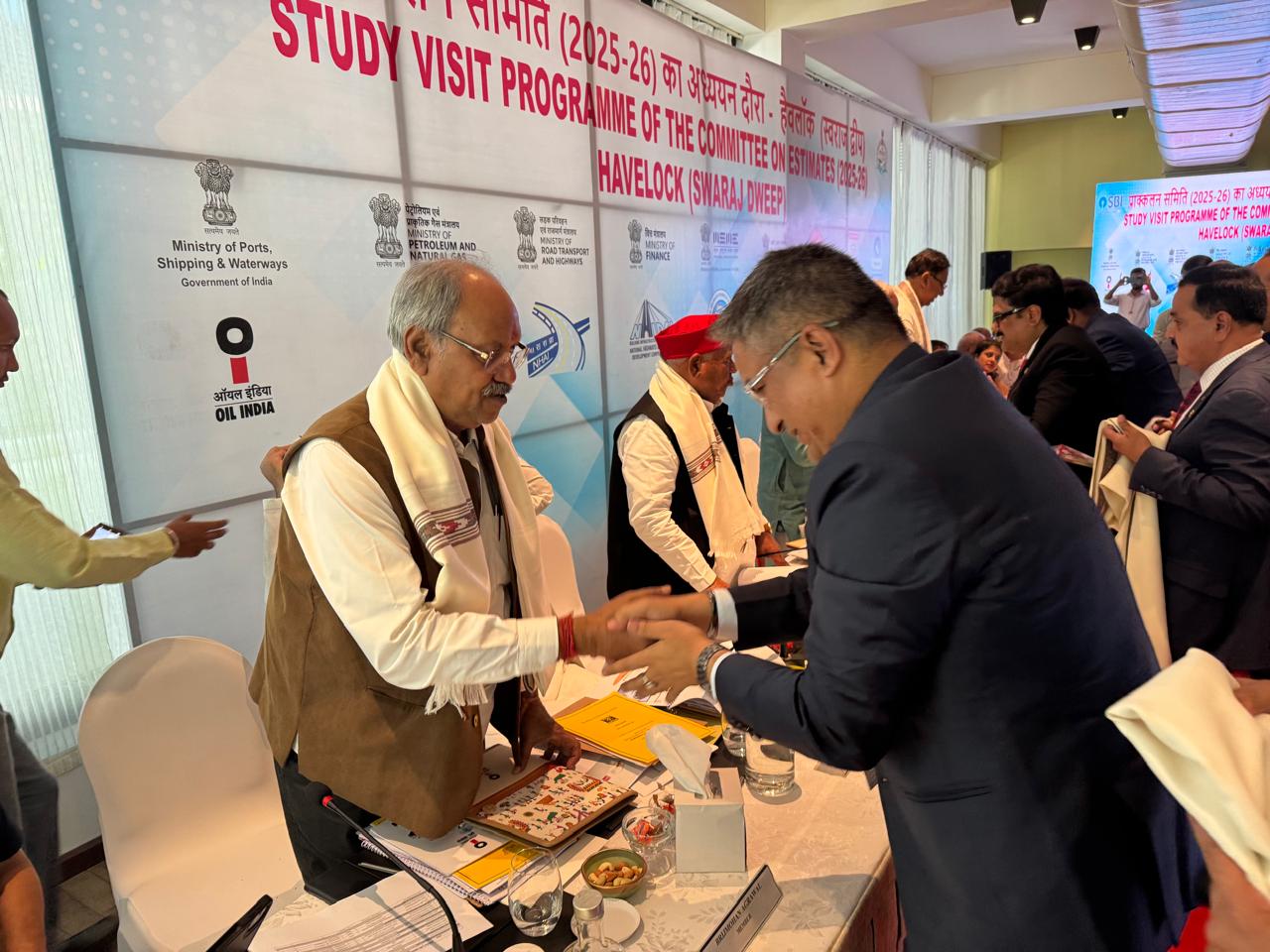 अंडमान-निकोबार में पोर्ट इंफ्रास्ट्रक्चर और नेट ज़ीरो पहल की समीक्षा, सांसद बृजमोहन अग्रवाल ने दिए अहम निर्देश…