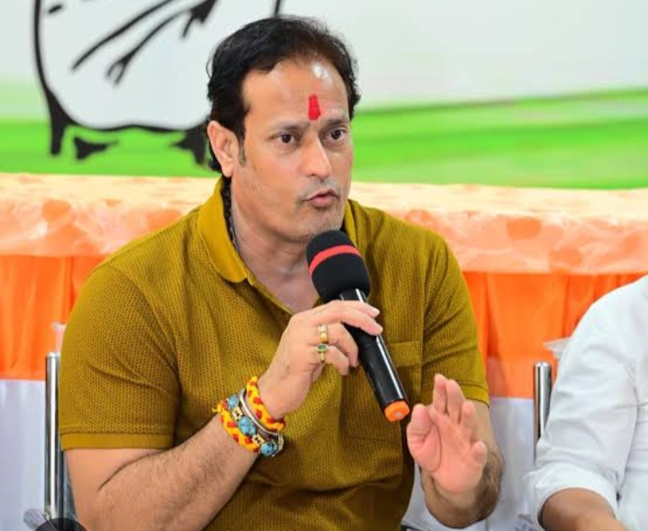 PWD और नगरीय प्रशासन विभाग के मंत्री अरुण साव द्वारा निविदा को किया गया सरलीकरण जैसा बयान हास्यपद – विकास उपाध्याय