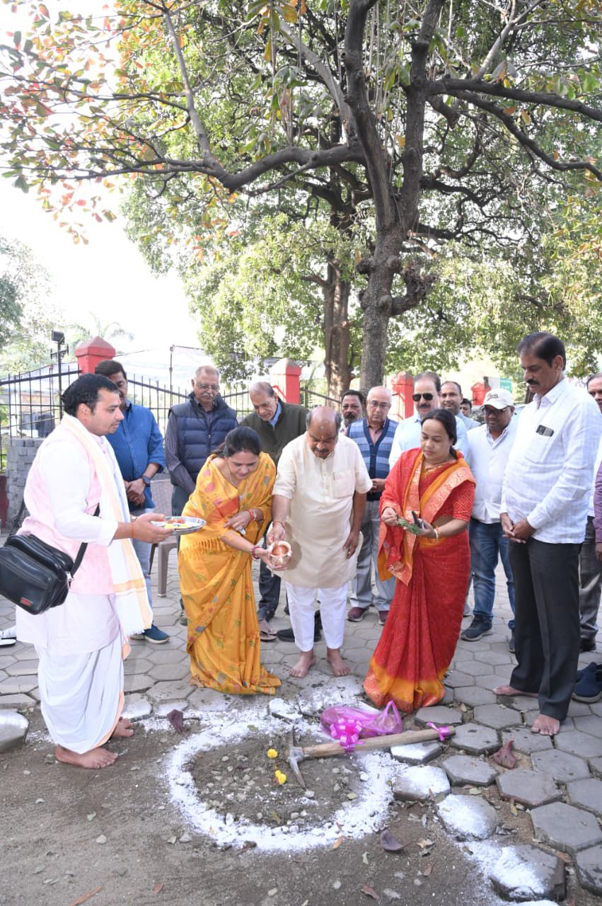 स्वच्छता और जनसुविधा की ओर बड़ रहा लगातार कदम: जवाहर उद्यान में सार्वजनिक शौचालय निर्माण का विधिवत भूमिपूजन…