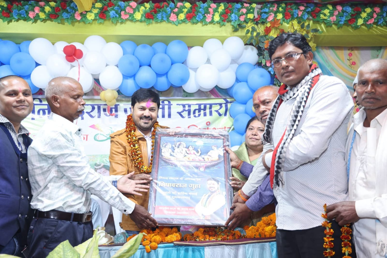 विधायक अनुज शर्मा क्षेत्र के विभिन्न ग्राम पंचायतों में भक्त गुहा निषाद राज जयंती कार्यक्रम में हुए सम्मिलित, 30 लाख के महतारी सदन का किया भूमिपूजन व लोकार्पण…