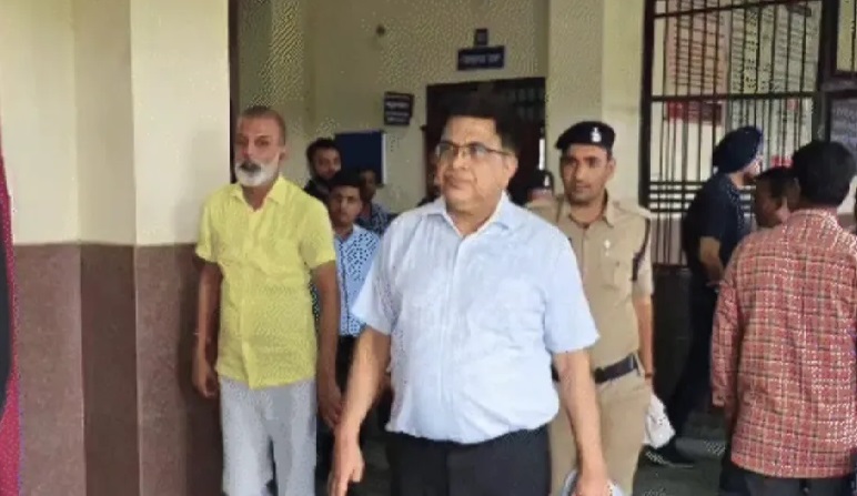 DMF घोटाला मामले में EOW ने अनिल टुटेजा को गिरफ्तार किया…