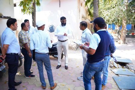 कलेक्टर ने पीएम स्वामी आत्मानंद शासकीय उत्कृष्ट इंग्लिश माध्यम स्कूल का किया निरीक्षण…