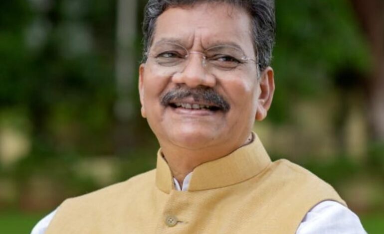 छत्तीसगढ़ विधायी दल की नई नियुक्तियों पर नेता प्रतिपक्ष डॉ. महंत ने शीर्ष नेतृत्व का जताया आभार…