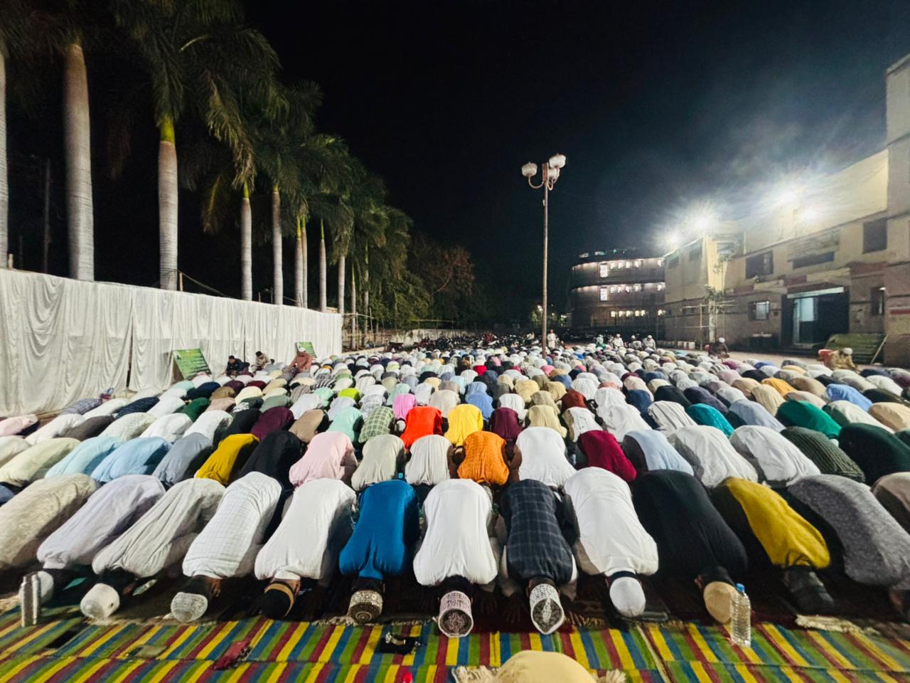 दस दिवसीय खत्मे कुरआन तरावीह हुई सम्पन्न…