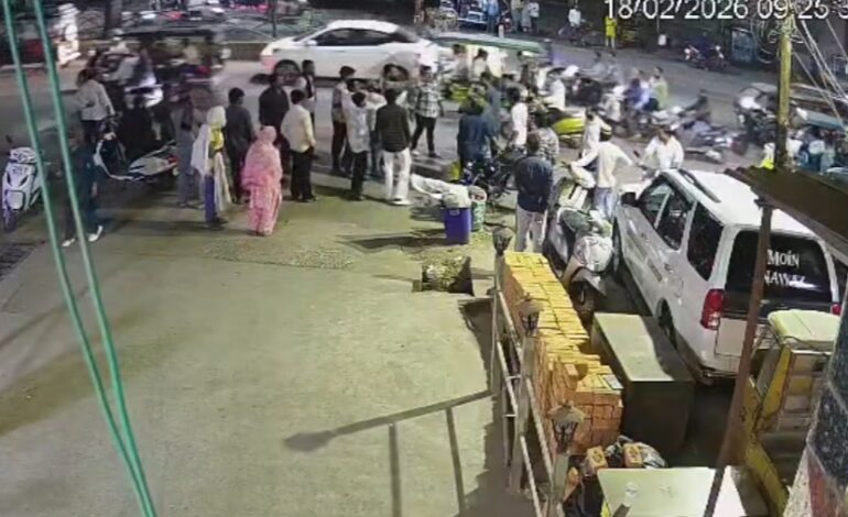 नशेड़ी युवक ने फतेहशाह मार्केट में जमकर मचाया उत्पाद वीडियो वायरल…