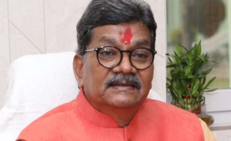 यह संकल्प का नहीं, भ्रष्टाचार का बजट है – डॉ. चरणदास महंत