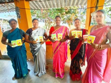 नारी शक्ति का रंग’ : ’जिले की महिलाओं ने हर्बल गुलाल से लिखी आत्मनिर्भरता की नई कहानी’