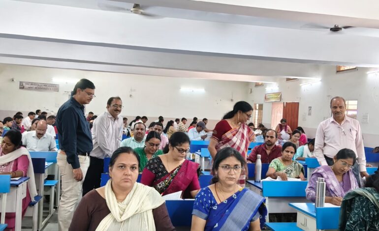 स्वामी आत्मानंद महारानी लक्ष्मीबाई शासकीय कन्या माध्यमिक विद्यालय दयालबंद केंद्रीय मूल्यांकन…