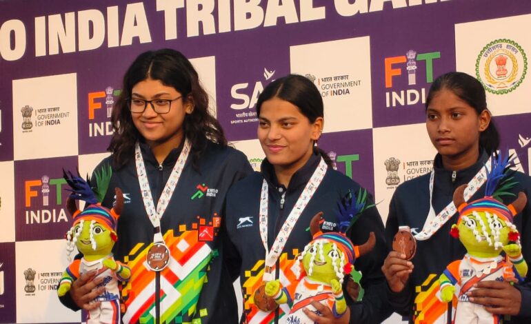 कर्नाटक के तैराक मणिकांता ने स्वर्ण पदकों की हैट्रिक पूरी की, छत्तीसगढ़ की अनुष्का भगत ने जीता दूसरा पदक…
