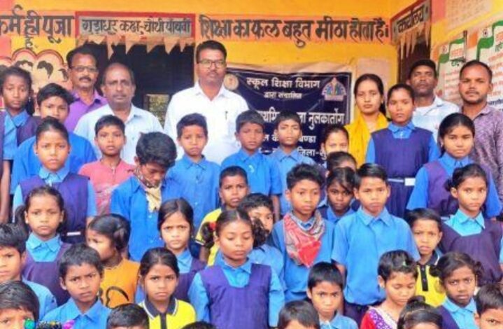 जिला शिक्षाधिकारी जीआर मंडावी का औचक निरीक्षण…