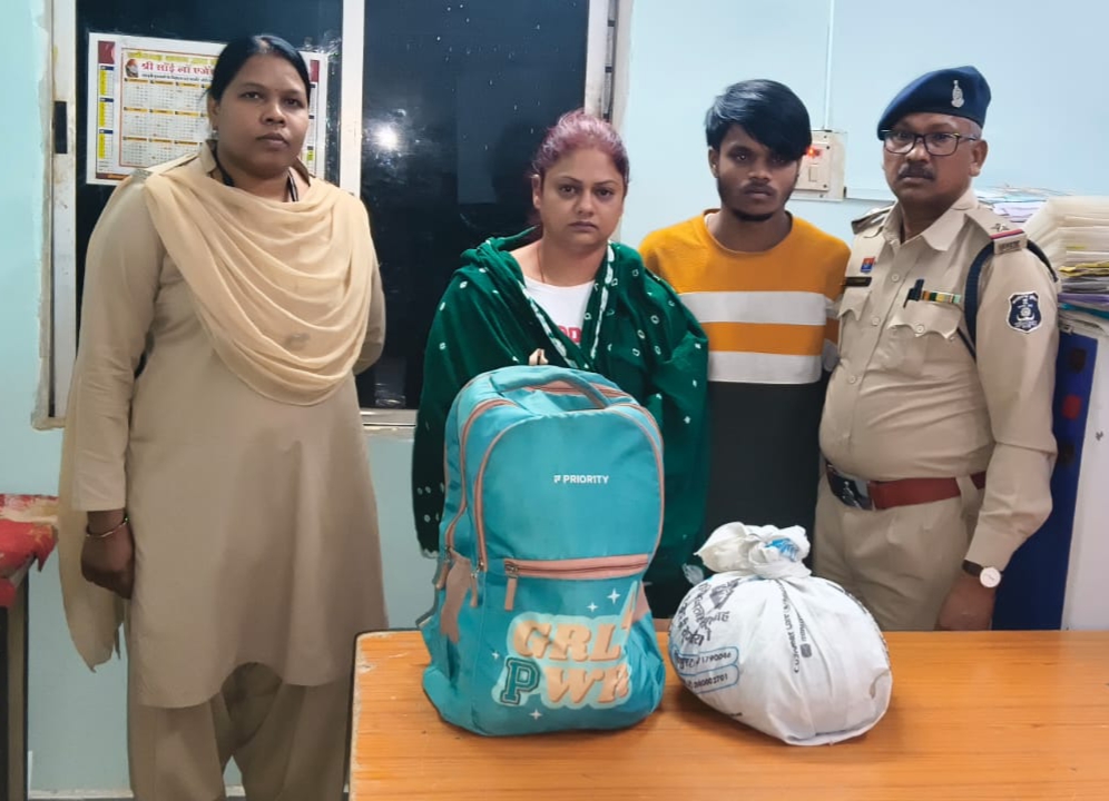 6 किलो गांजा के साथ महिला सहित दो आरोपी गिरफ्तार…