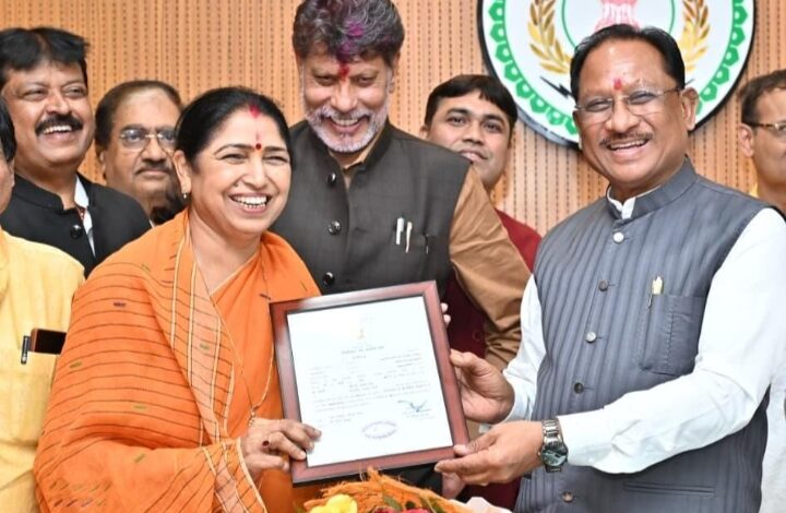 मुख्यमंत्री विष्णु देव साय से नवनिर्वाचित राज्यसभा सदस्य श्रीमती लक्ष्मी वर्मा ने की सौजन्य मुलाकात…