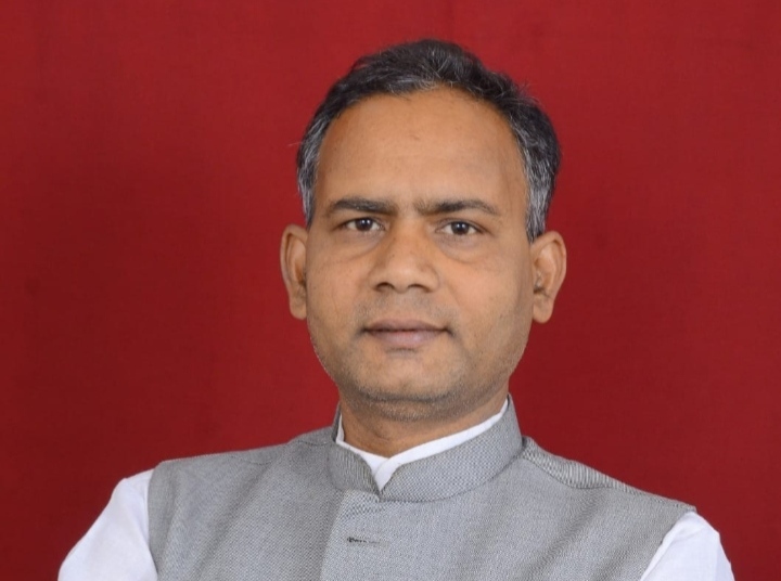 कमर्शियल गैस की कमी के कारण उद्योग बंदी कगार पर…