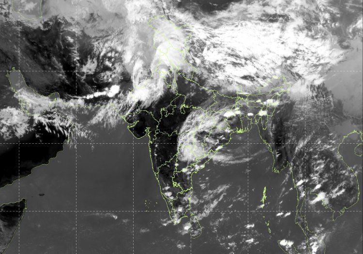 मौसम का कहर, रायपुर समेत कई जिलों में ओलावृष्टि की चेतावनी…