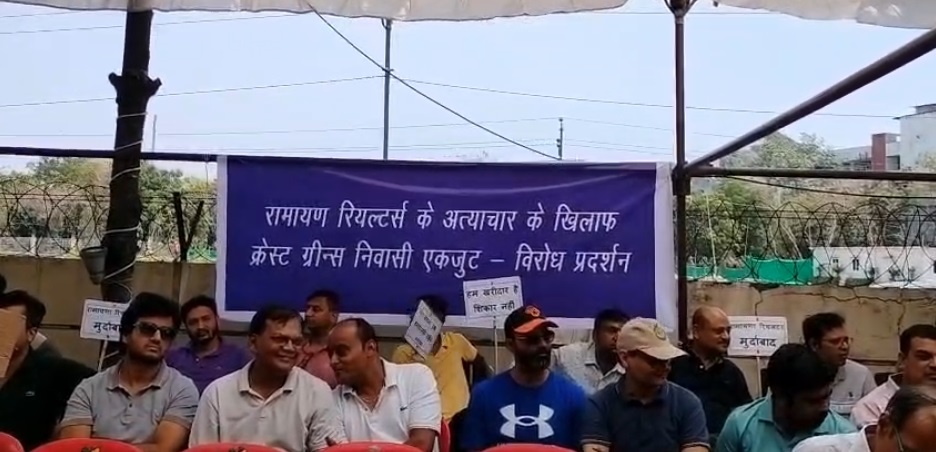 बिल्डर की मनमानी से परेशान रहवासी, धमकी और अतिक्रमण के आरोप…