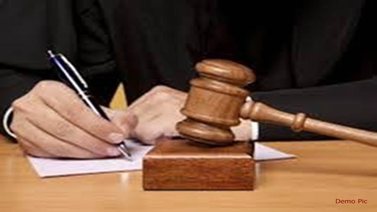 ट्रिपल मर्डर केस में आरोपी रवि शर्मा को मौत की सजा…