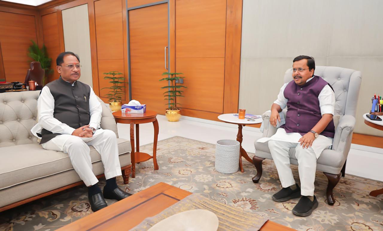मुख्यमंत्री साय ने भाजपा राष्ट्रीय अध्यक्ष नितिन नवीन से की सौजन्य भेंट, स्थापना दिवस की दी शुभकामनाएं…