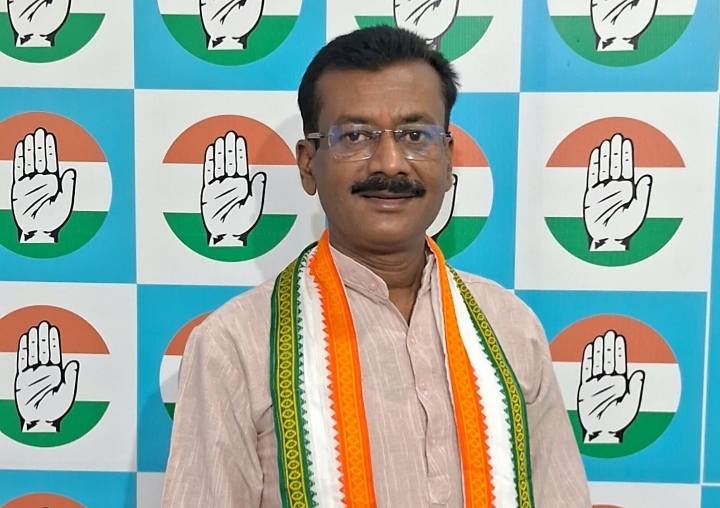 भाजपा की रैली में आंगनबाड़ी, मितानिन कार्यकर्ता, महिला शिक्षिको को दबावपूर्वक बुलाया गया क्या यही नारी वंदन है?