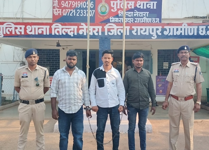 3 वर्षो से हत्या के फरार आरोपियों को तिल्दा पुलिस ने किया गिरफ्तार…