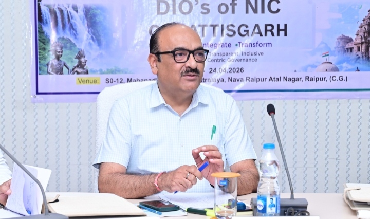 आम जनता को शासन की फ्लैगशिप योजनाओं का लाभ दिलाने के लिए सूचना प्रौद्योगिकी का अधिकतम इस्तेमाल करें: मुख्य सचिव विकासशील