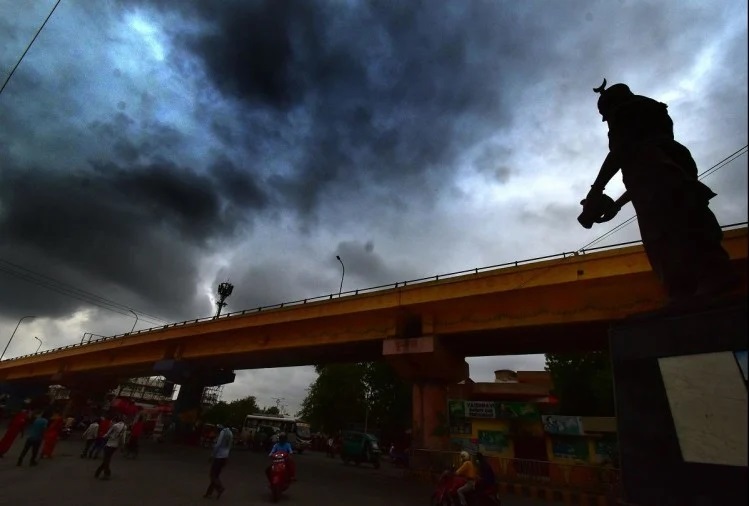 गर्मी से राहत, अगले चार दिनों तक बारिश होने का अंदेशा…