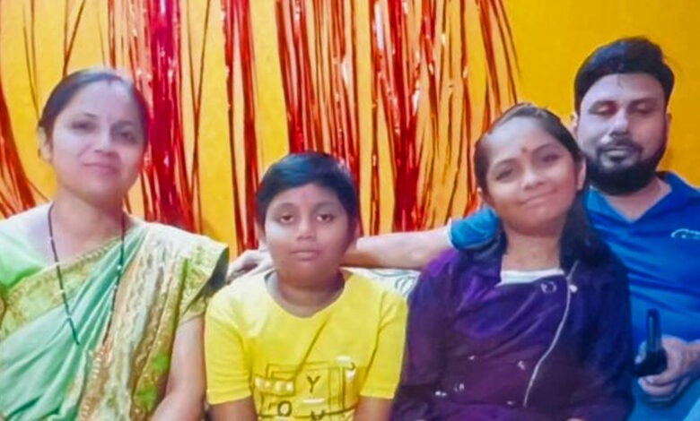 दुर्ग में सनसनी: पति-पत्नी ने दो बच्चों की हत्या के बाद लगाई फांसी…