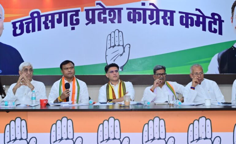 कांग्रेस के प्रभारी सचिन पायलट ने राजीव भवन में लिया तीन महत्वपूर्ण बैठकें…