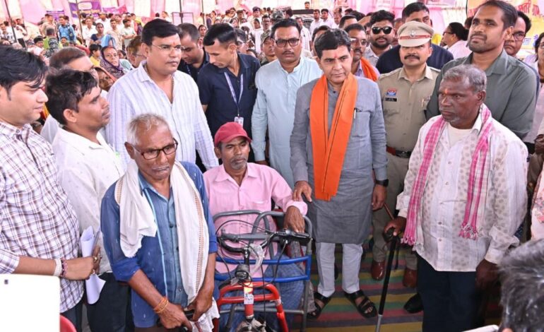 बिजली की कड़क ने छीने थे पैर, ‘सुशासन’ ने दी आत्मनिर्भरता की नई उड़ान…