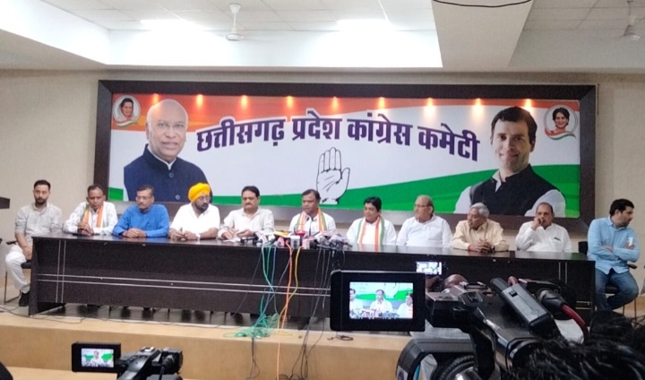 प्रधानमंत्री मोदी की अपील ने देशवासियों के जख्मों पर नमक डालने का काम किया – दीपक बैज